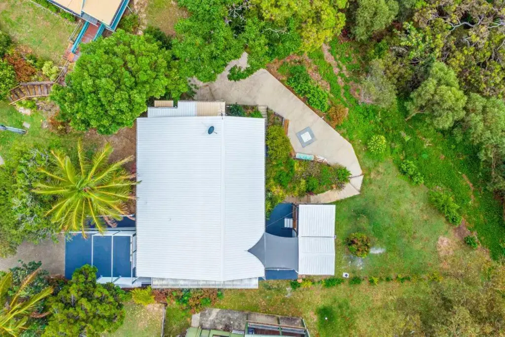Yarabin - Luxury 6 Bedroom Home With Ocean Views