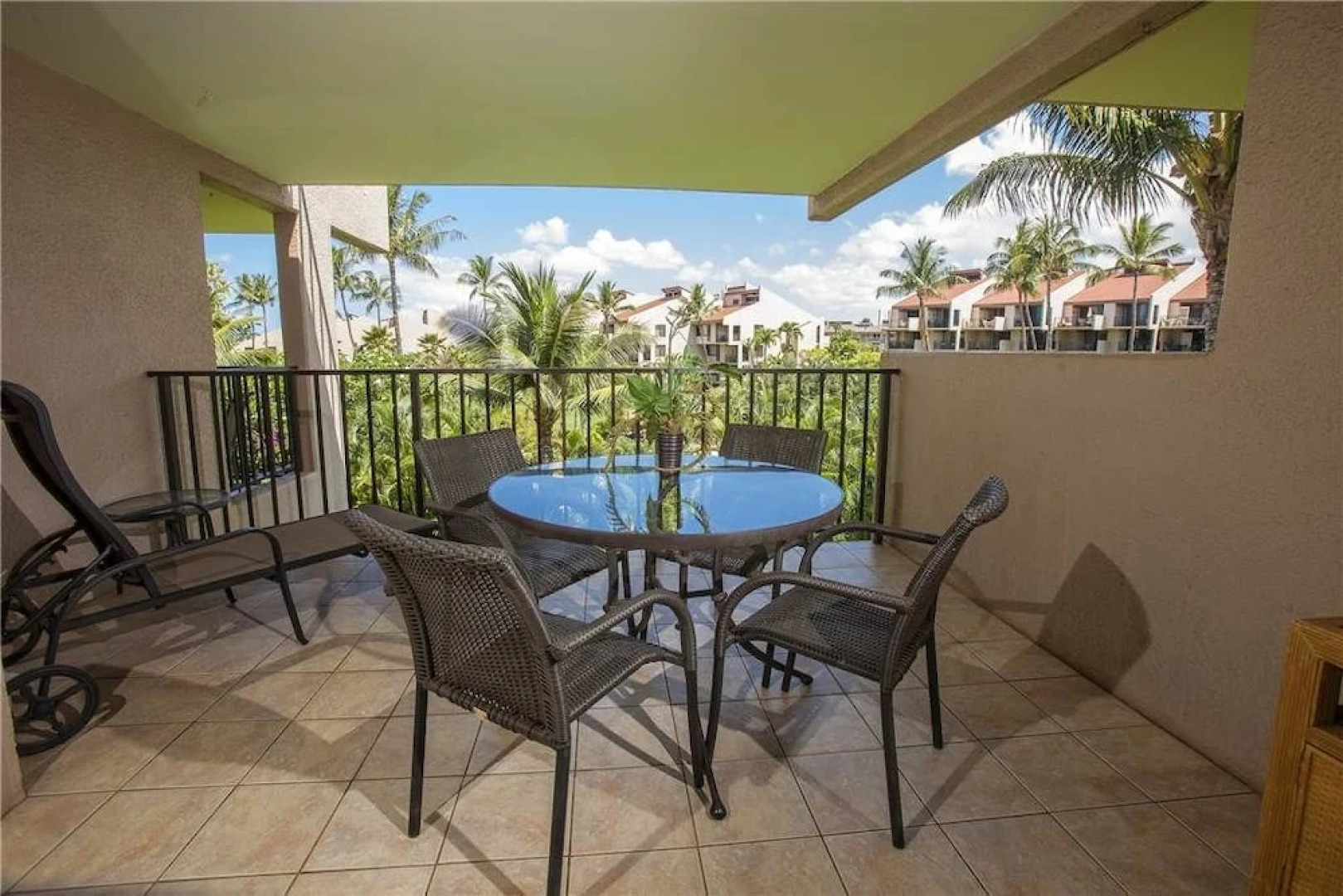 Kamaole Sands 06-307 - 1 Br Condo