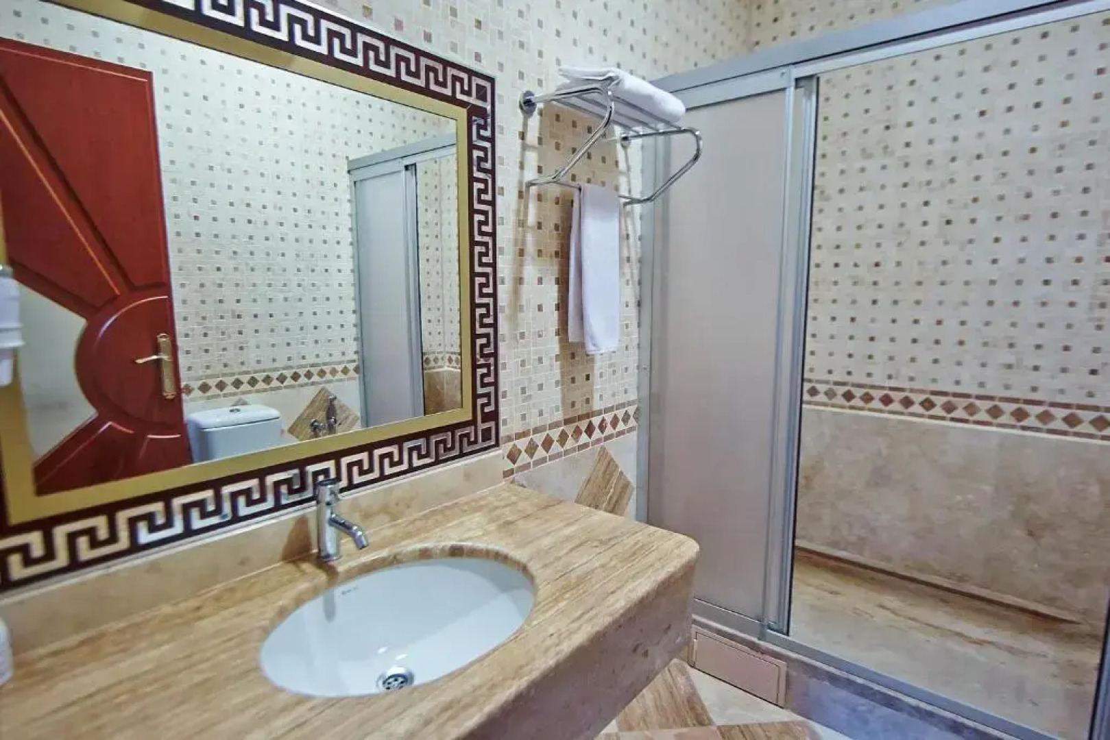 Grand Nakhchivan Hotel