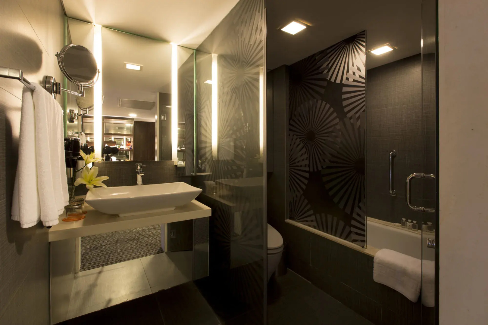 Midas Hotel & Casino