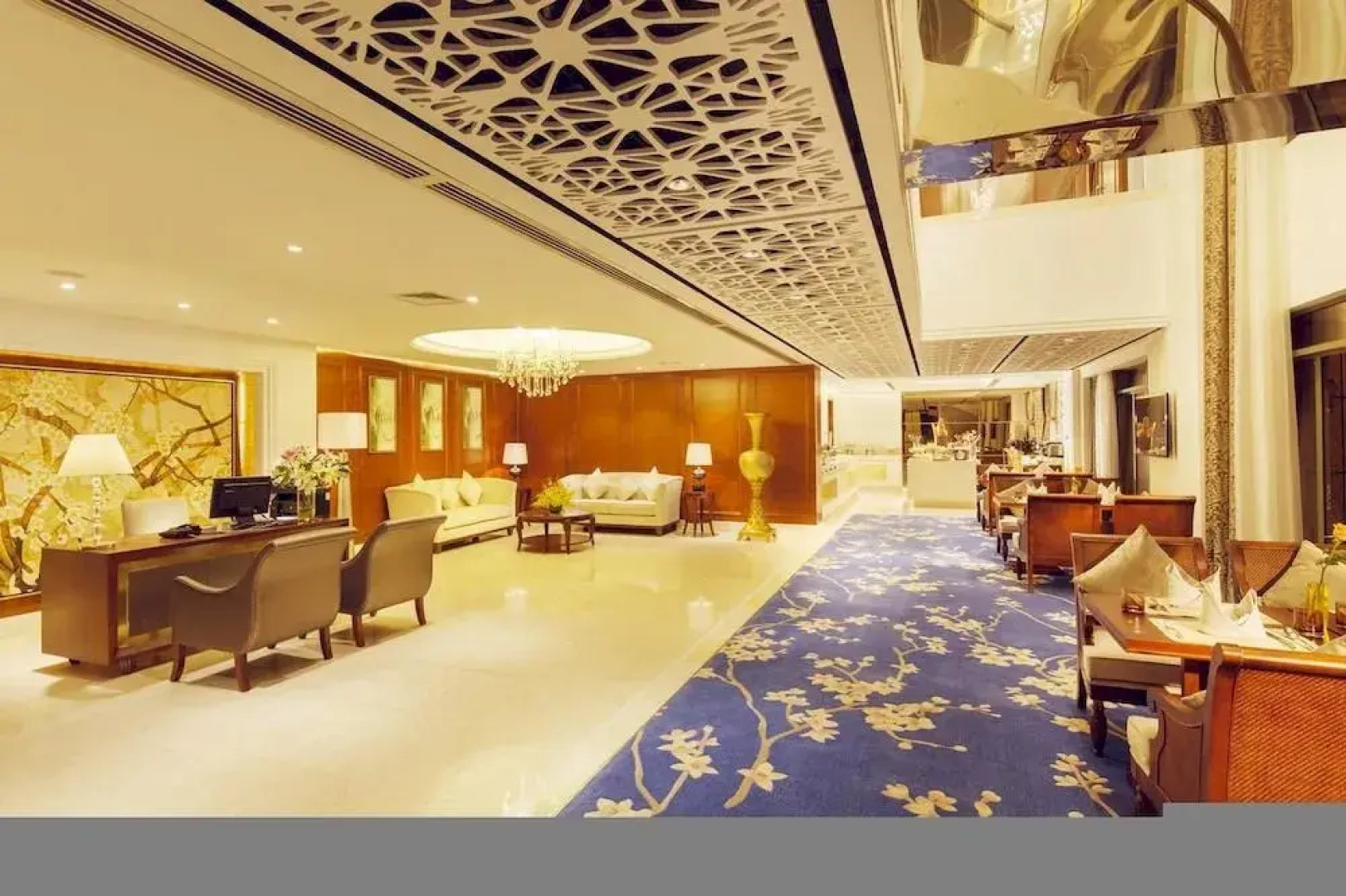 Royal Oriental Garden Hotel