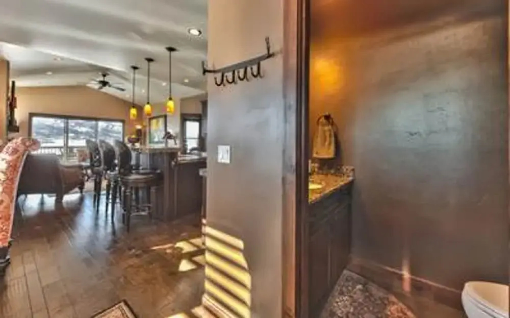 Black Rock Retreat by Blueswell