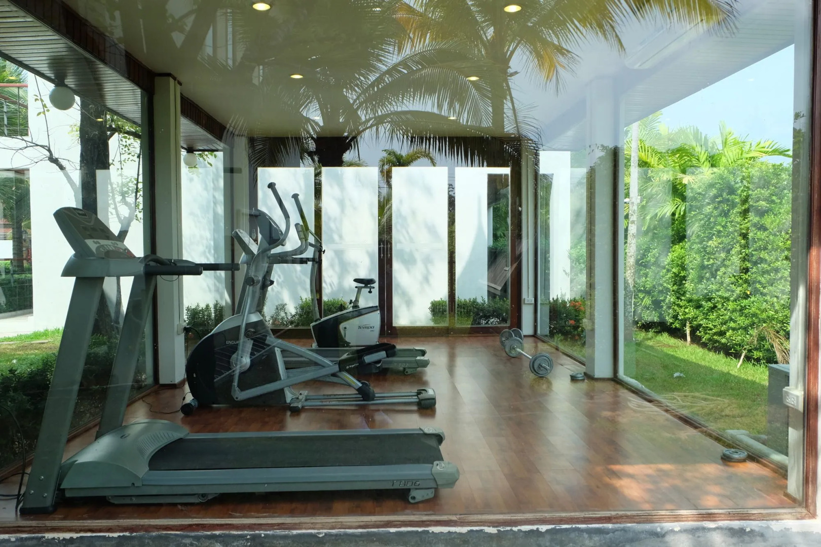 Howard Johnson by Wyndham Phuket Naiyang