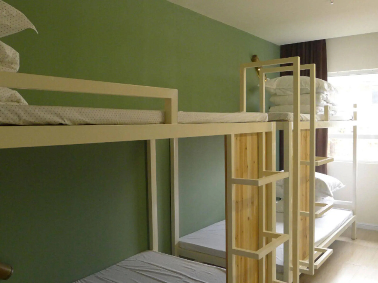 Nanning Travelling With Hostel