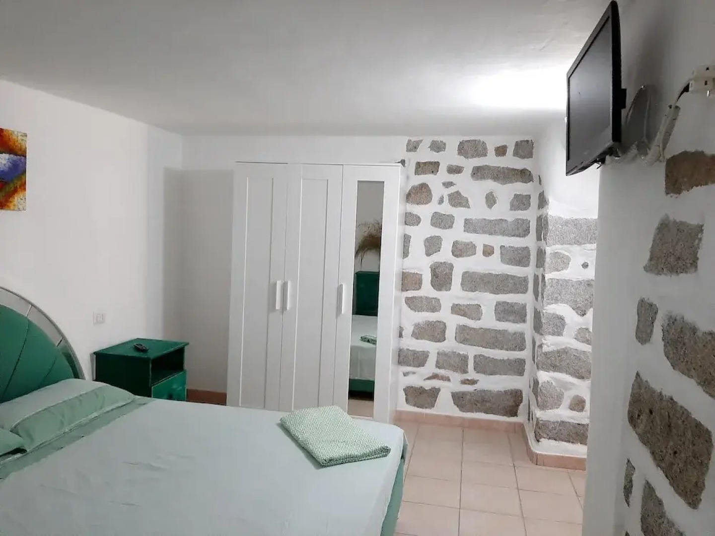 Apartment With one Bedroom in Bari Sardo, With Wonderful Mountain View