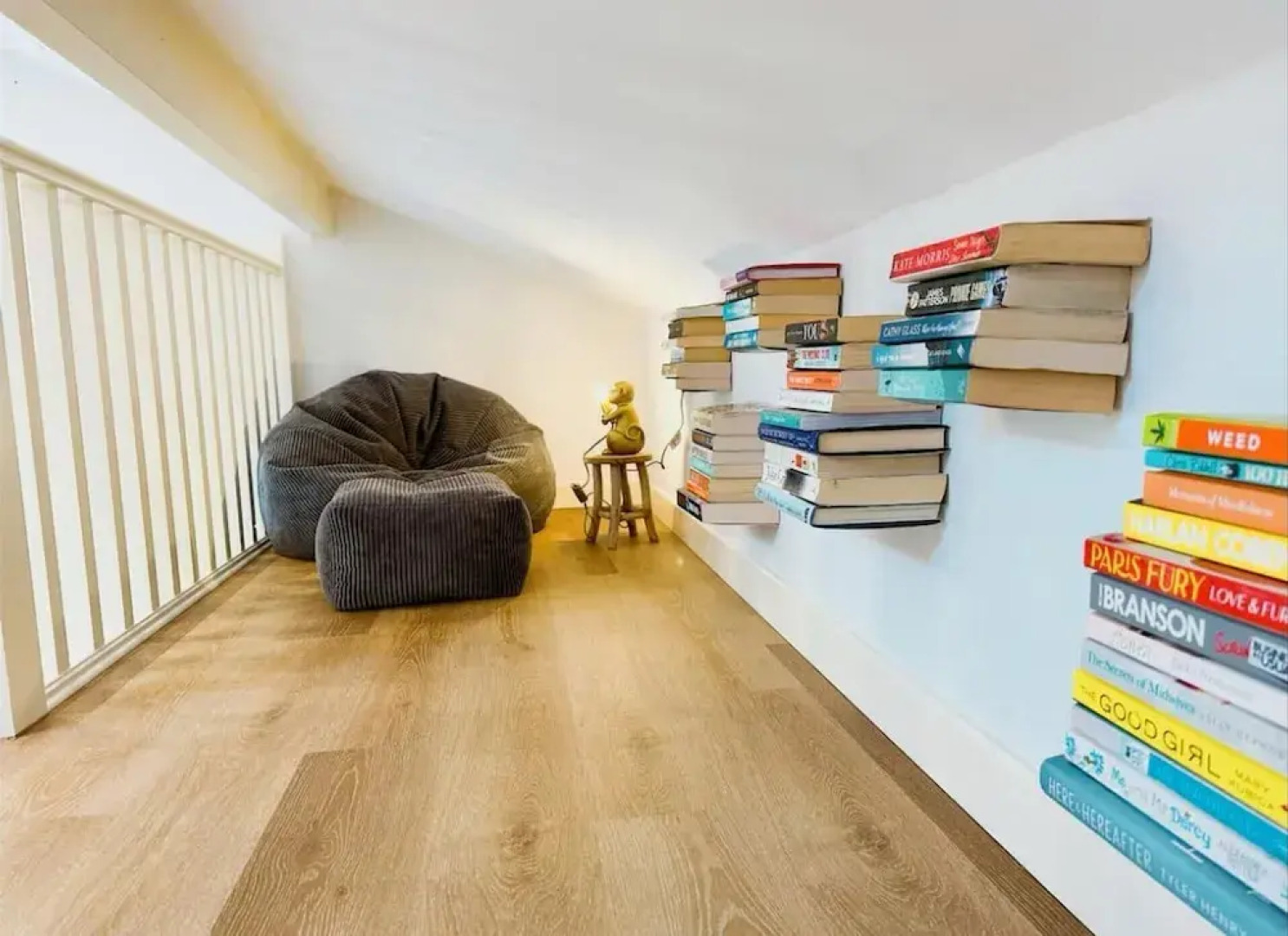 Honey Bee Cottage, Tiny House, Welshpool