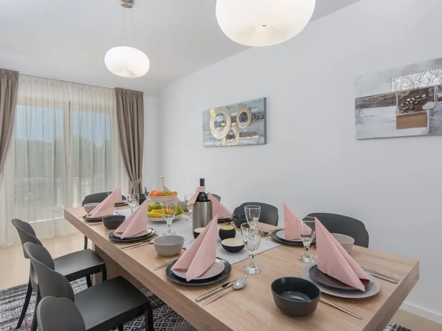 Holiday House  with private pool in a quiet location with garden and grill