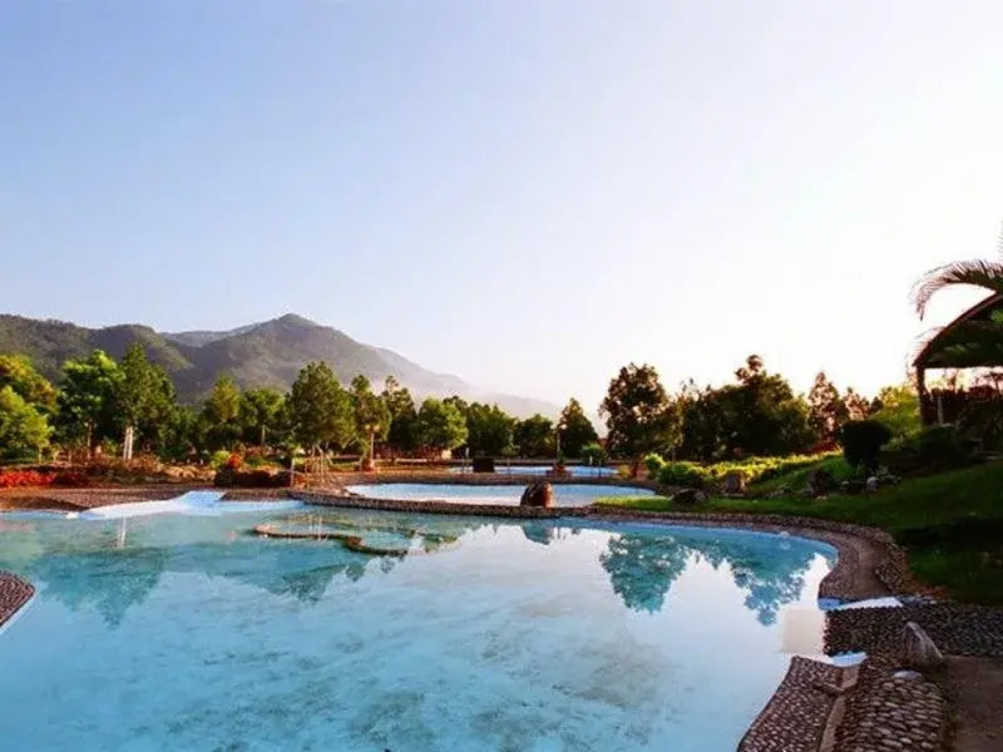 Jixiang Garden Hot Spring