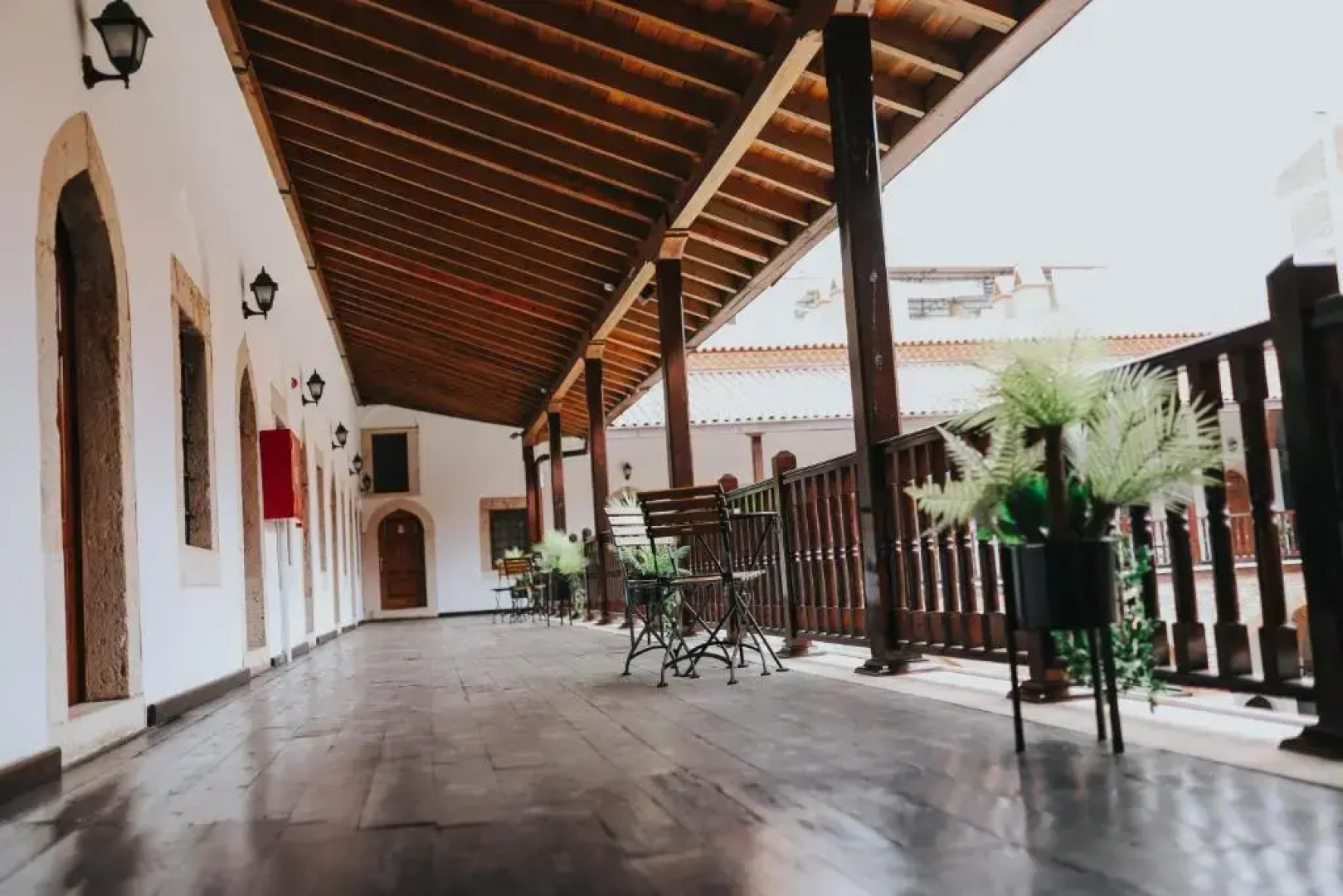 Zi̇nci̇rli̇ Han Oteli̇