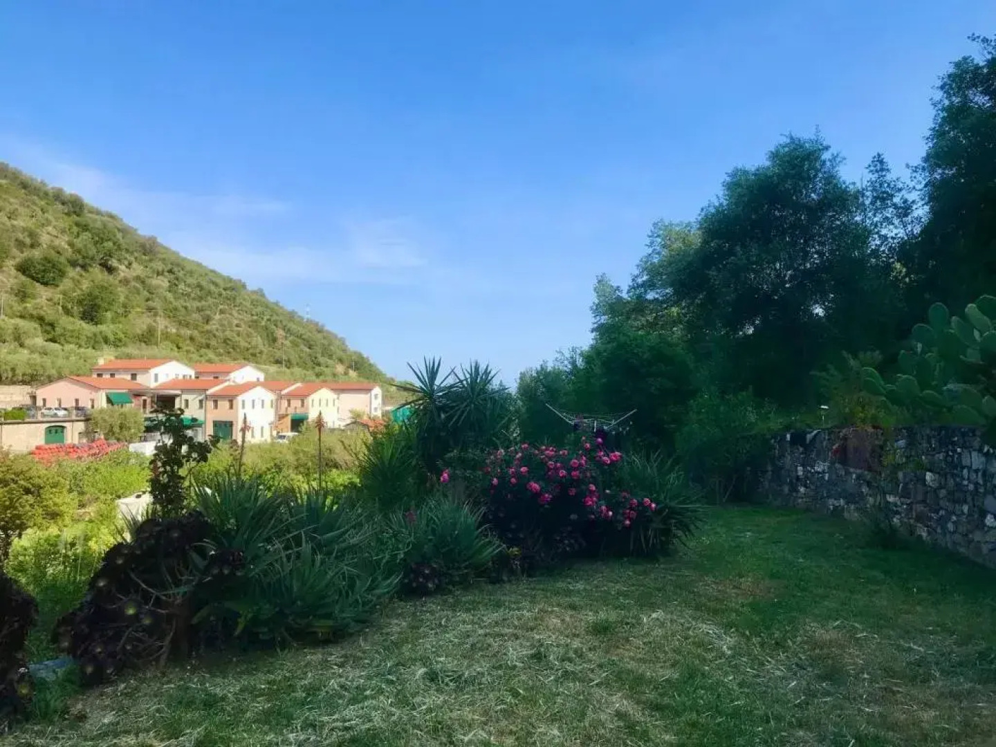 Via Molini 3 km zum Strand priv. Parkplatz