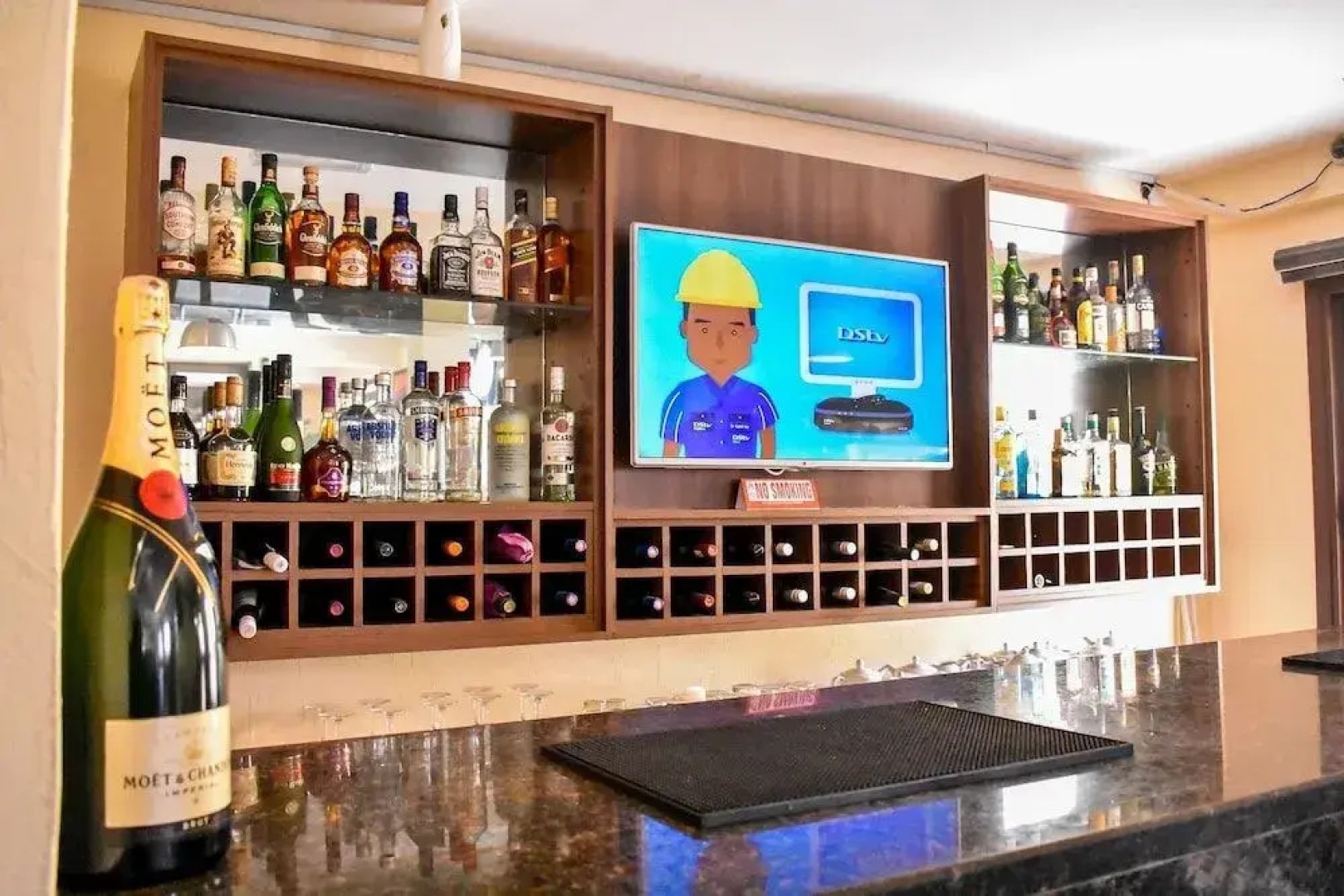 Sun Heaven Hotel & Resort V/I