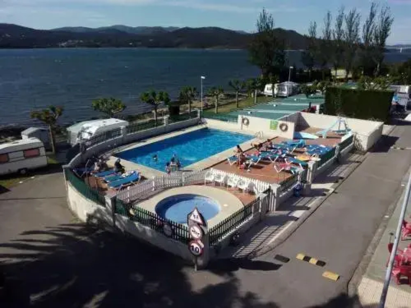 Apartamentos Turisticos Rio Ulla