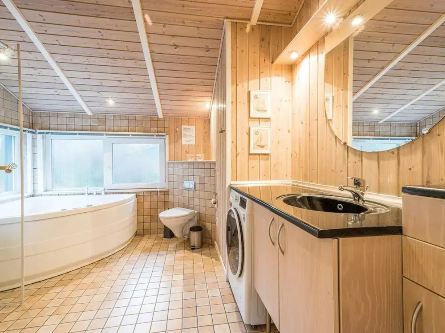 6 Person Holiday Home in Tarm