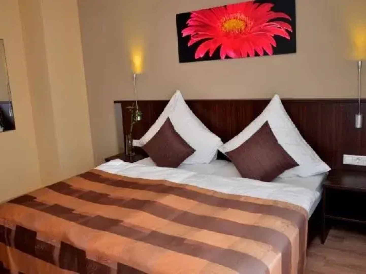 Tucado Cafe | Restaurant |