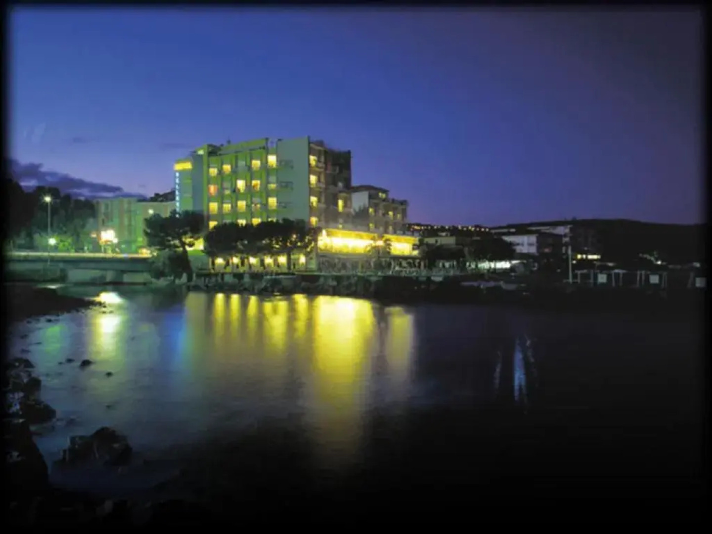 Hotel Bellevue Et Mediterranee