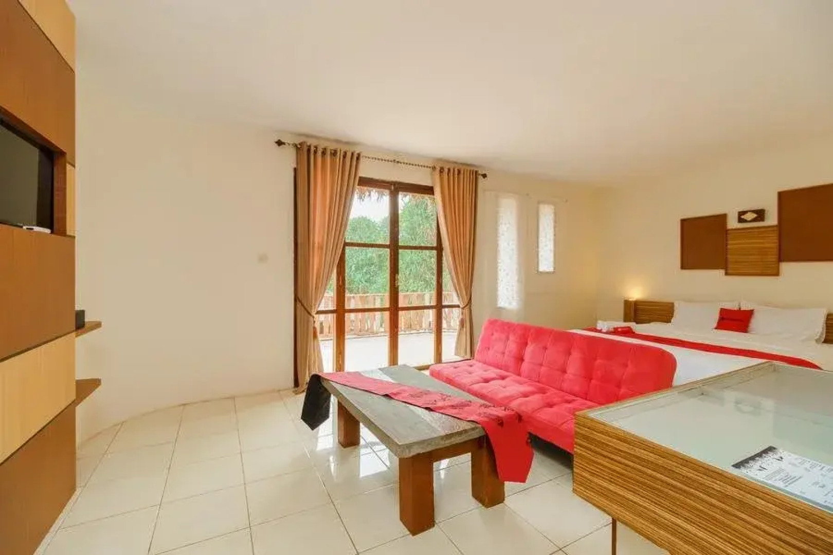 RedDoorz Premium near Anoi Itam Beach Sabang