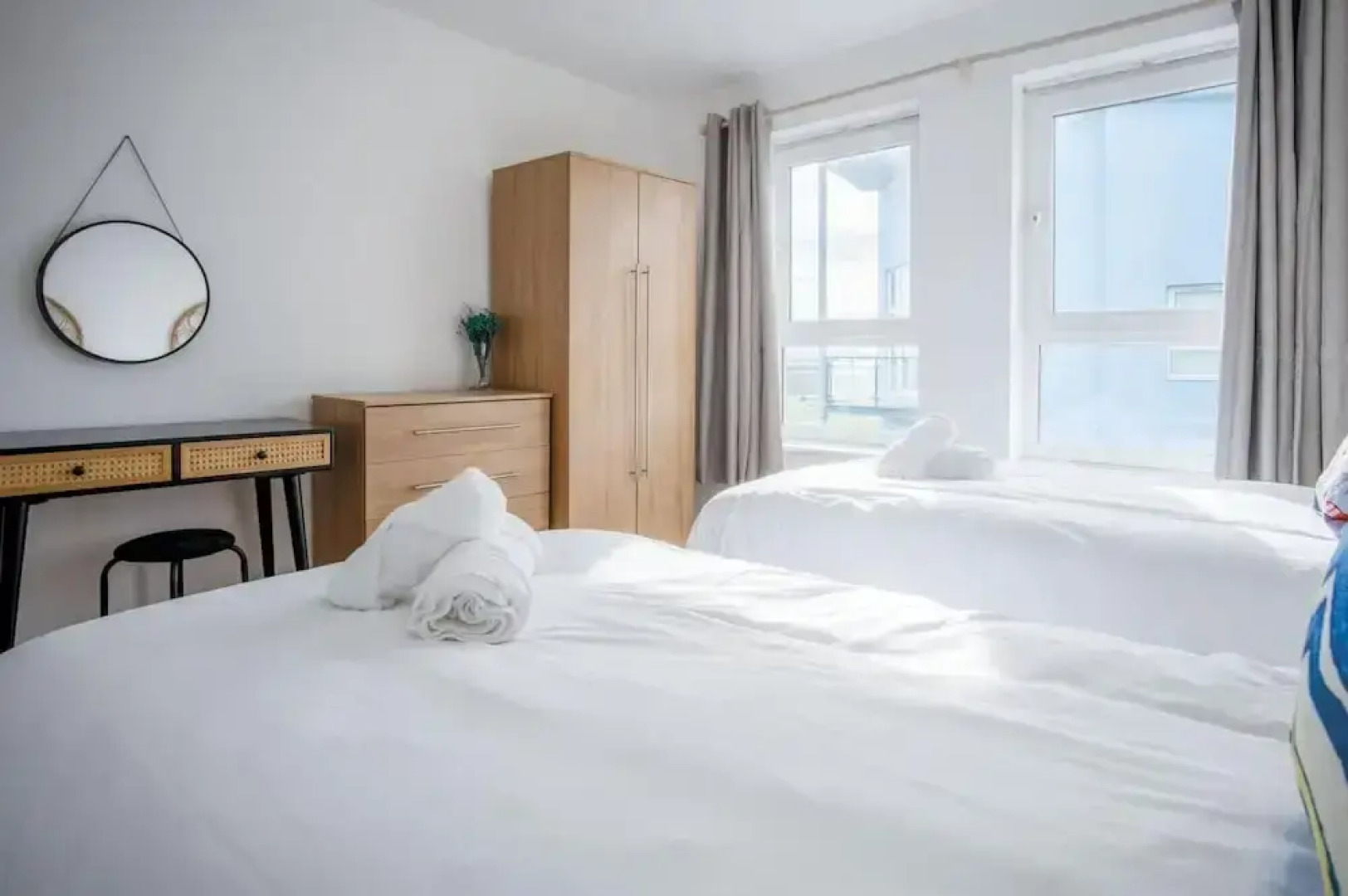 The Penthouse - 3 Bedroom Apartment - Llanelli