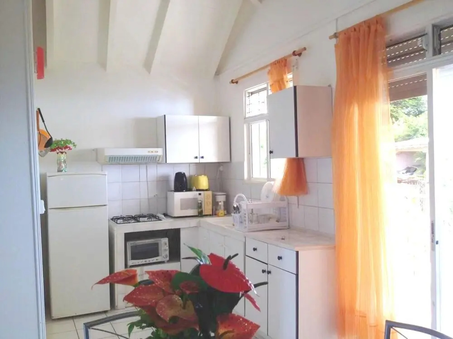 Apartment With 2 Bedrooms in Bouillante, With Wonderful sea View, Furn
