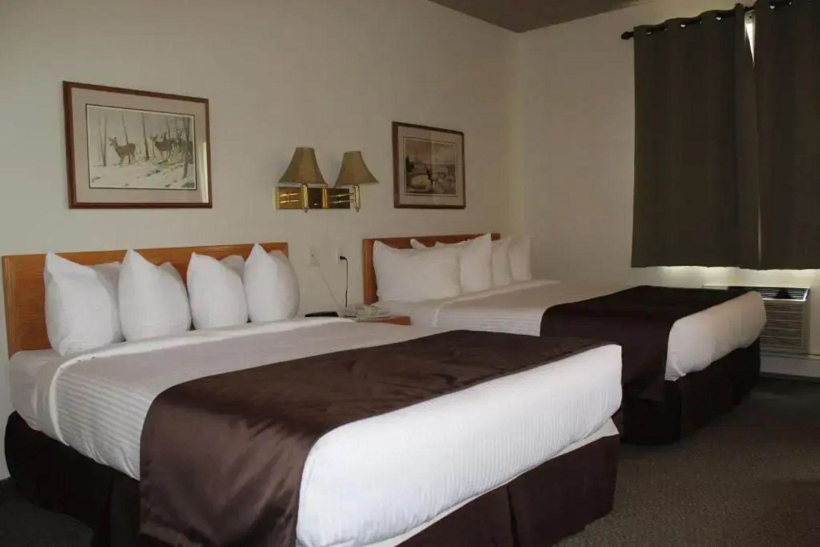 Walking Eagle Inn & Lodge