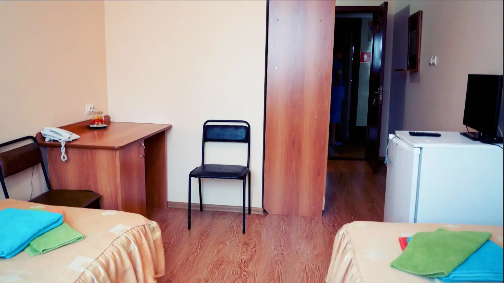 Отель Лотос