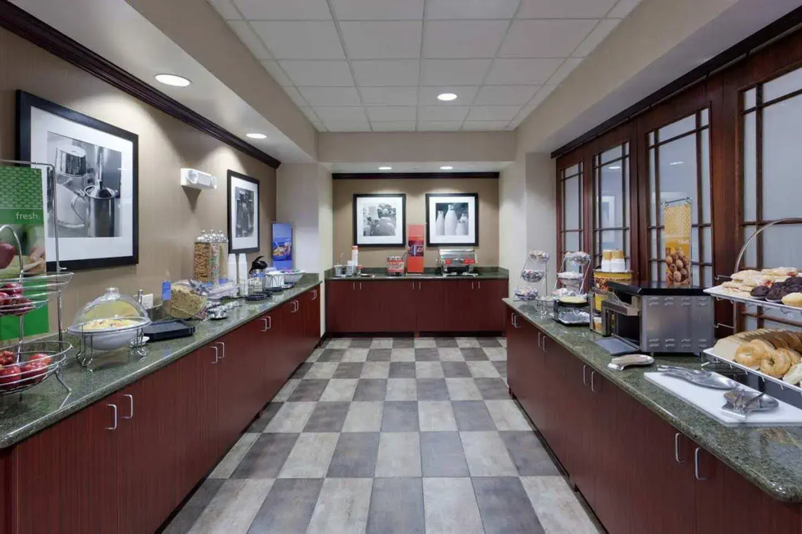 Hampton Inn & Suites Syracuse Dewitt