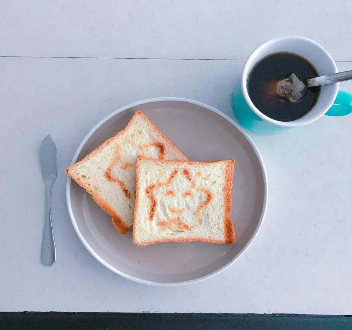 Dimple.Life - Hostel