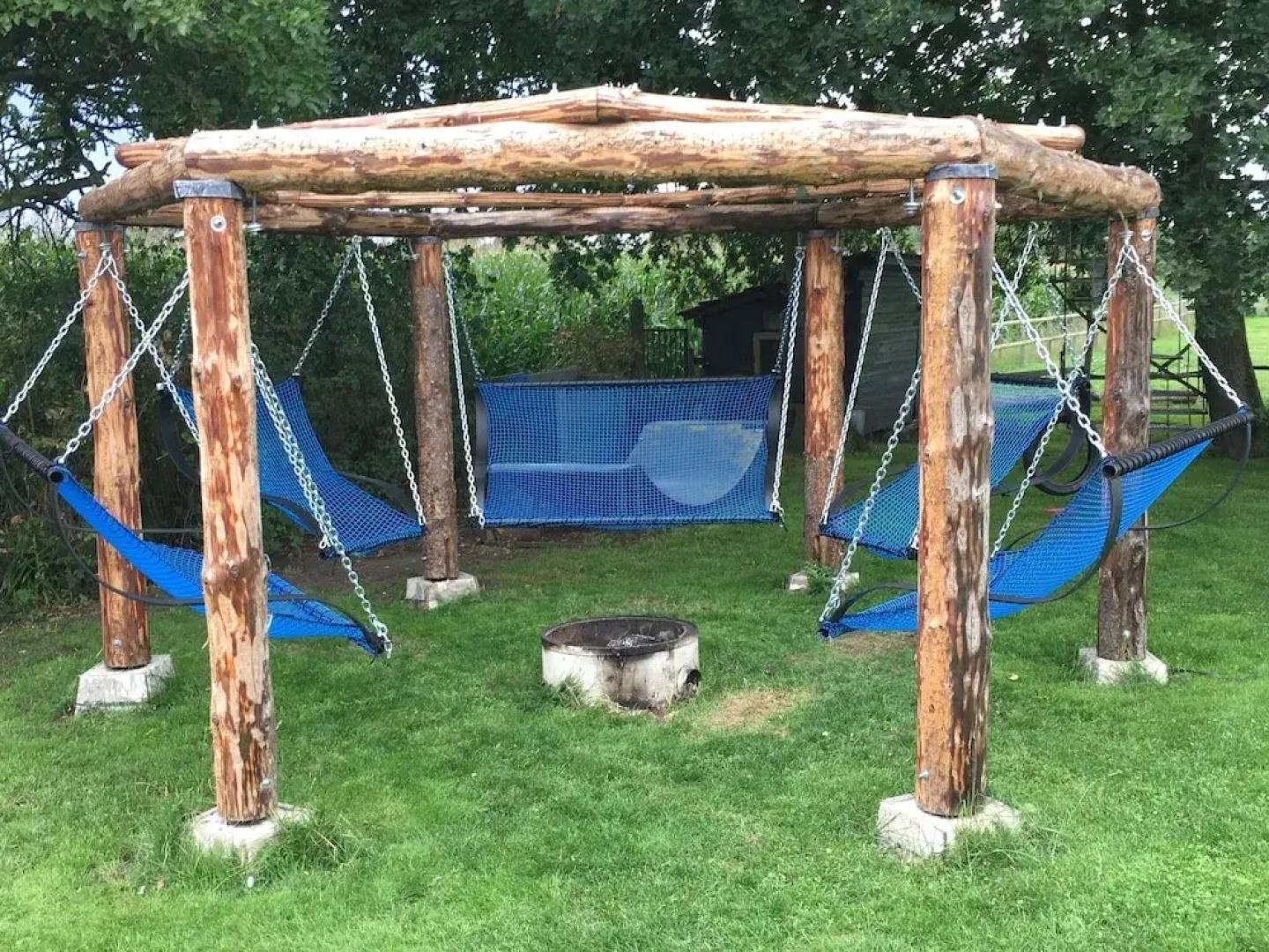 Magnificent Holiday Home in Arendonk With Terrace, Garden