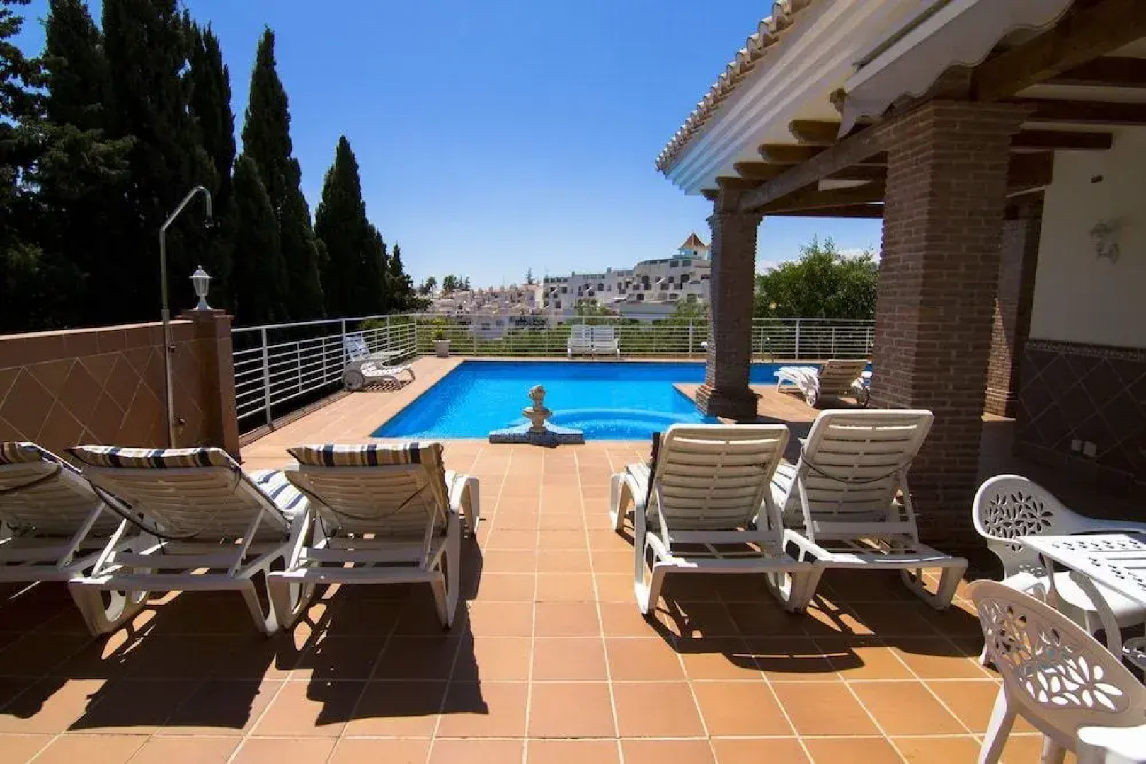 Villa Pergola