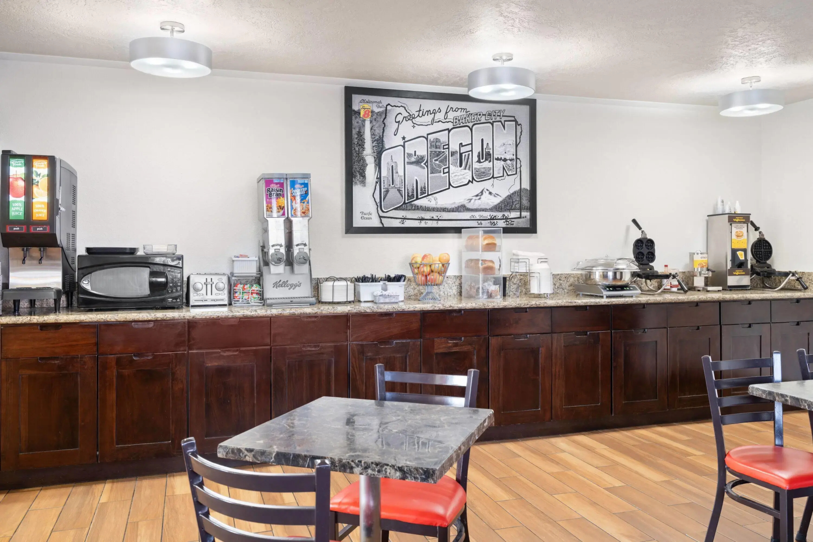 Super 8 by Wyndham Baker City