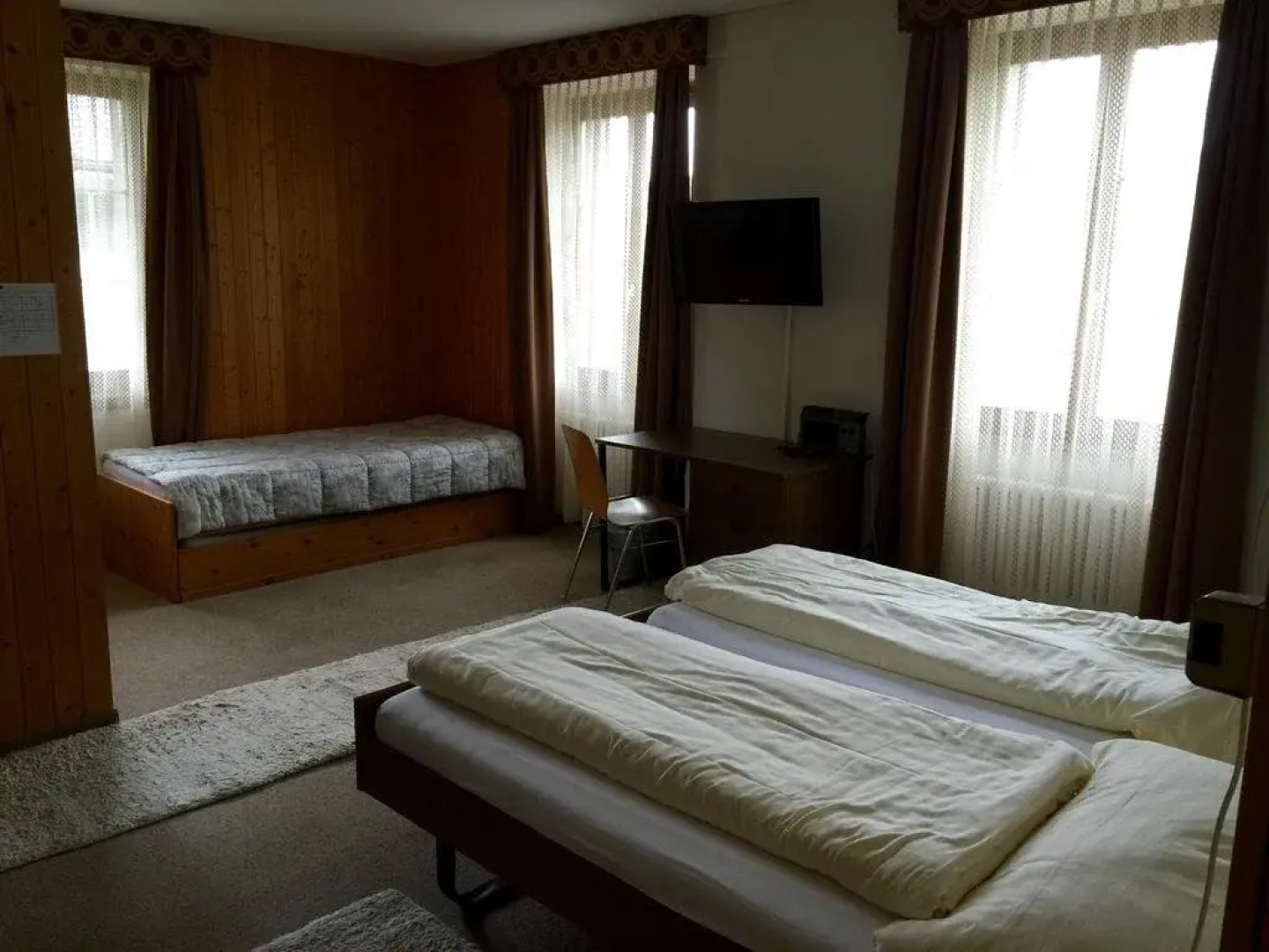 Gasthof zum roten Thurm