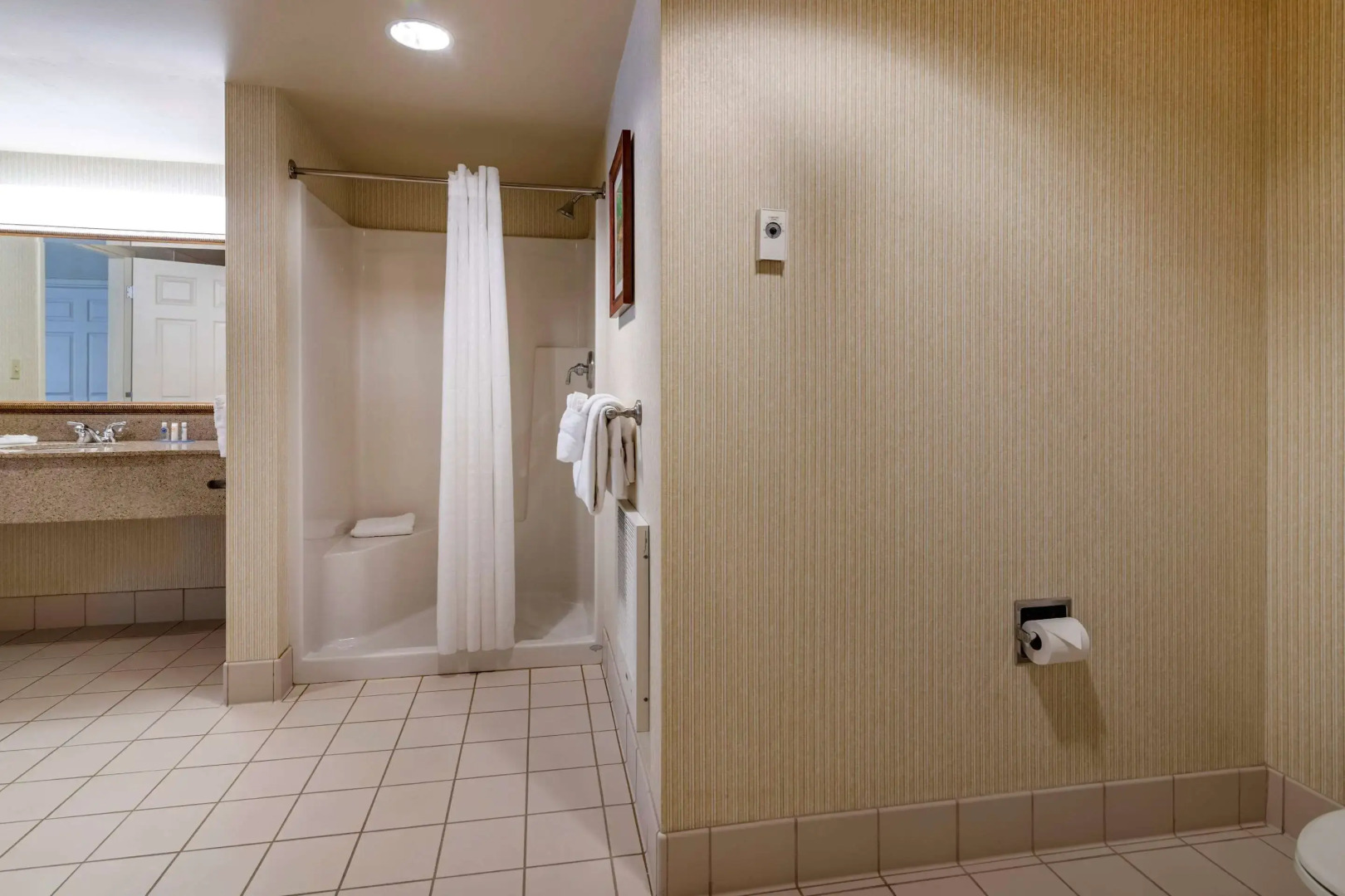 Comfort Inn & Suites Lake George