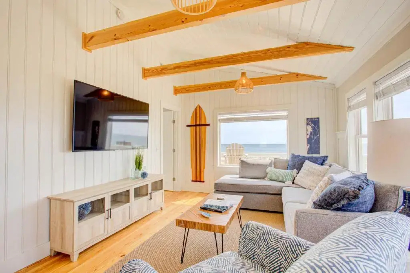 4065 Downwinder Oceanfront