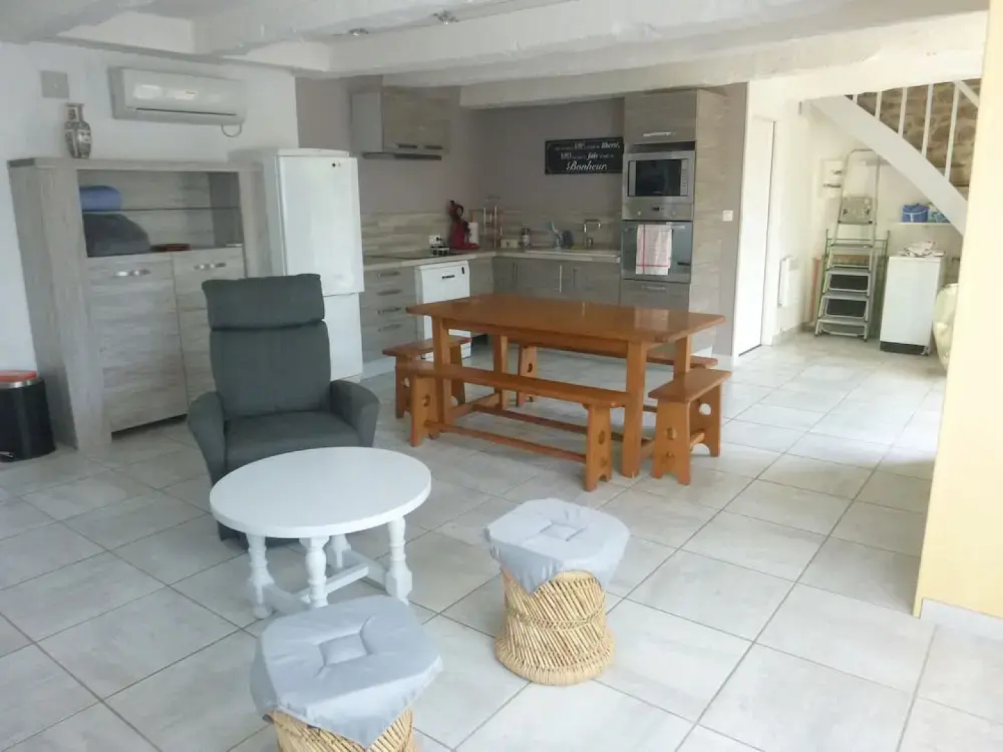 Gite, Whole Village House