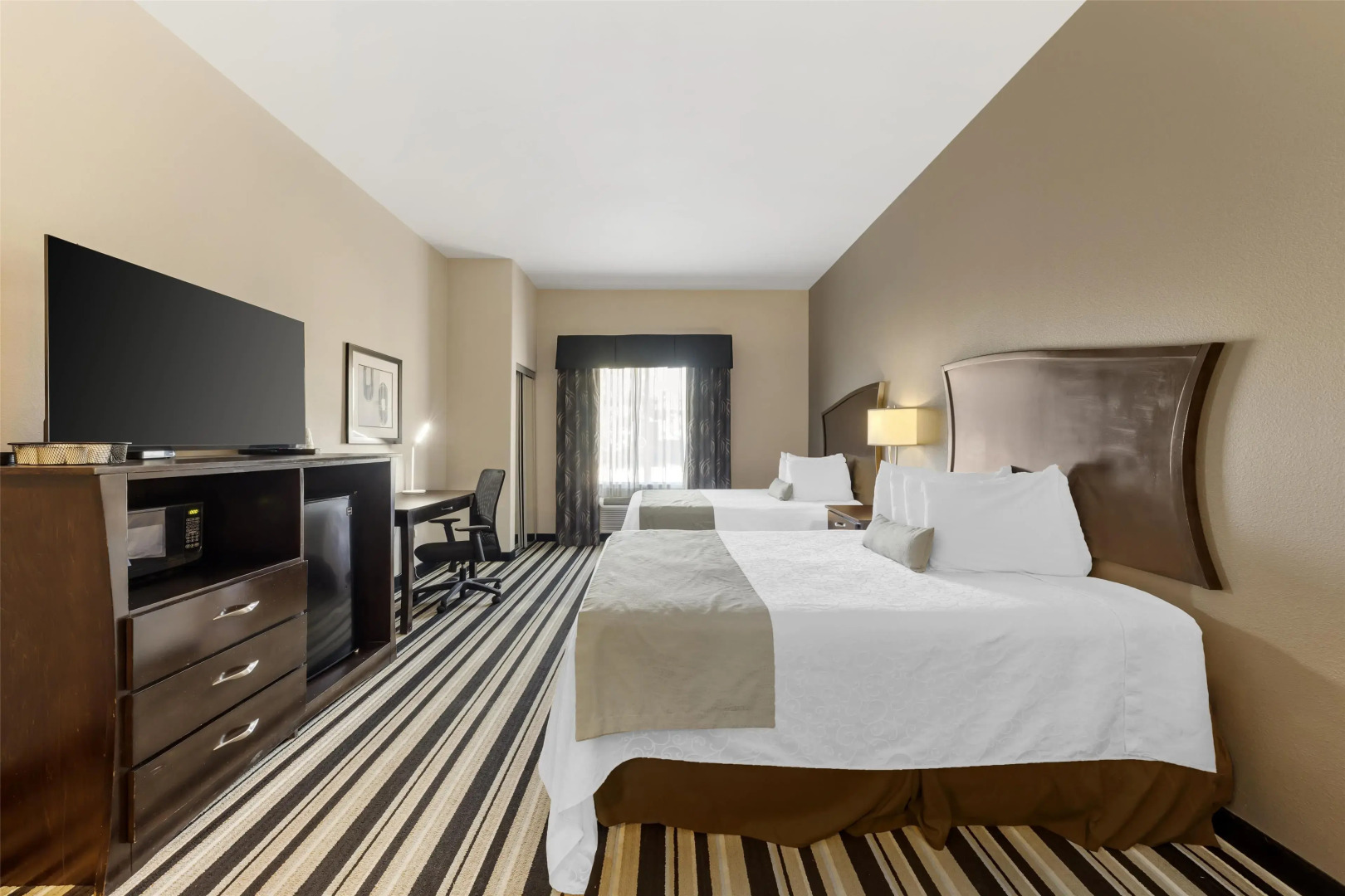 Best Western Plus Sand Bass Inn & Suites