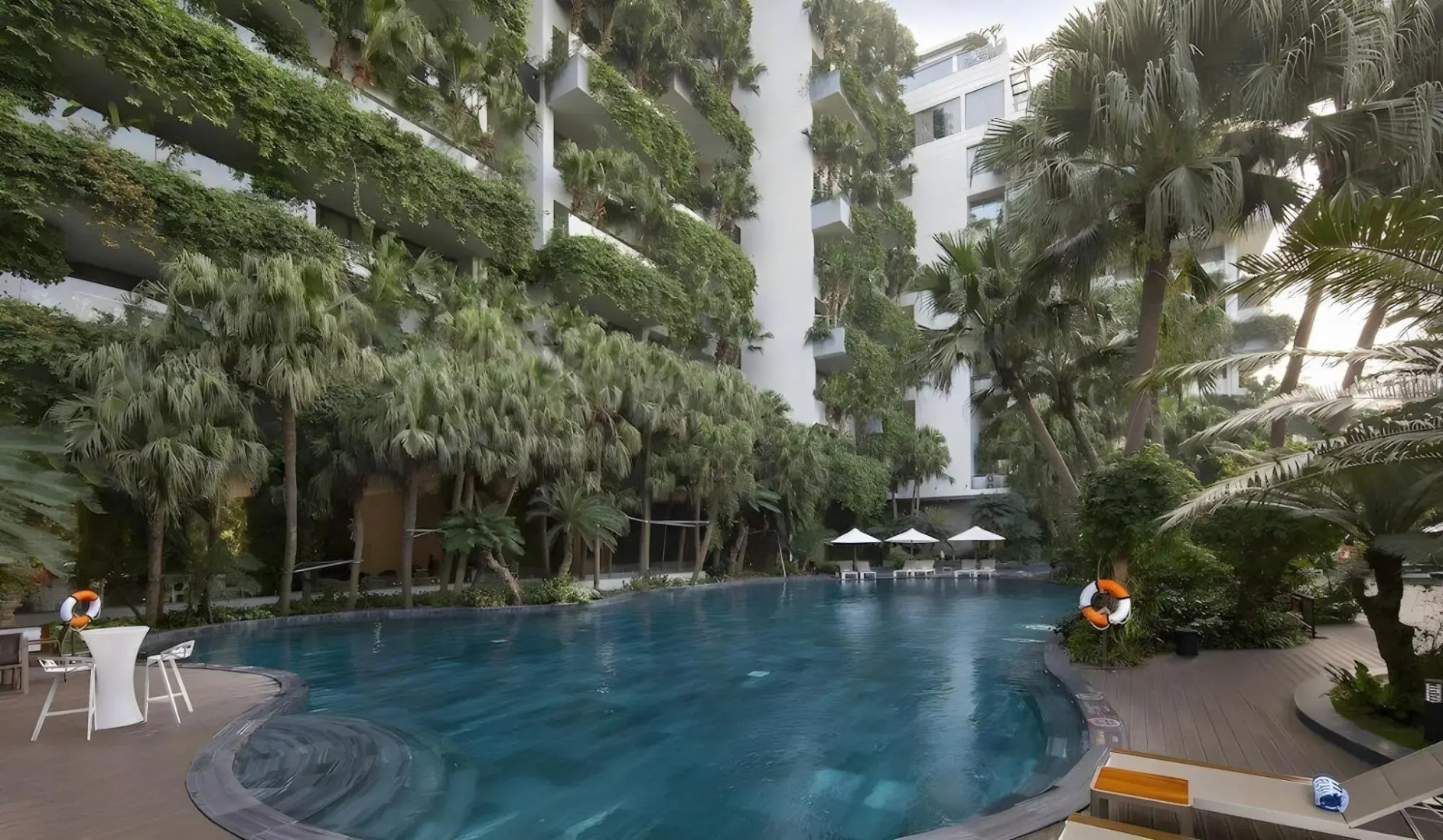 Forest In The Sky - Flamingo Dai Lai