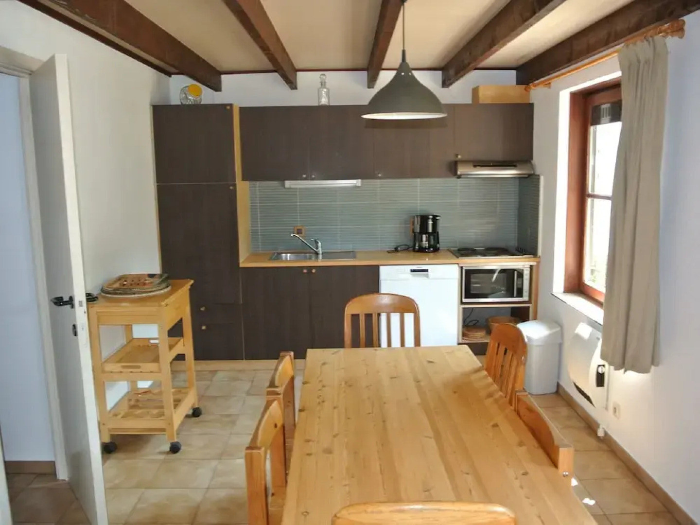 Tidy Cottage With Terrace, not far From De Panne