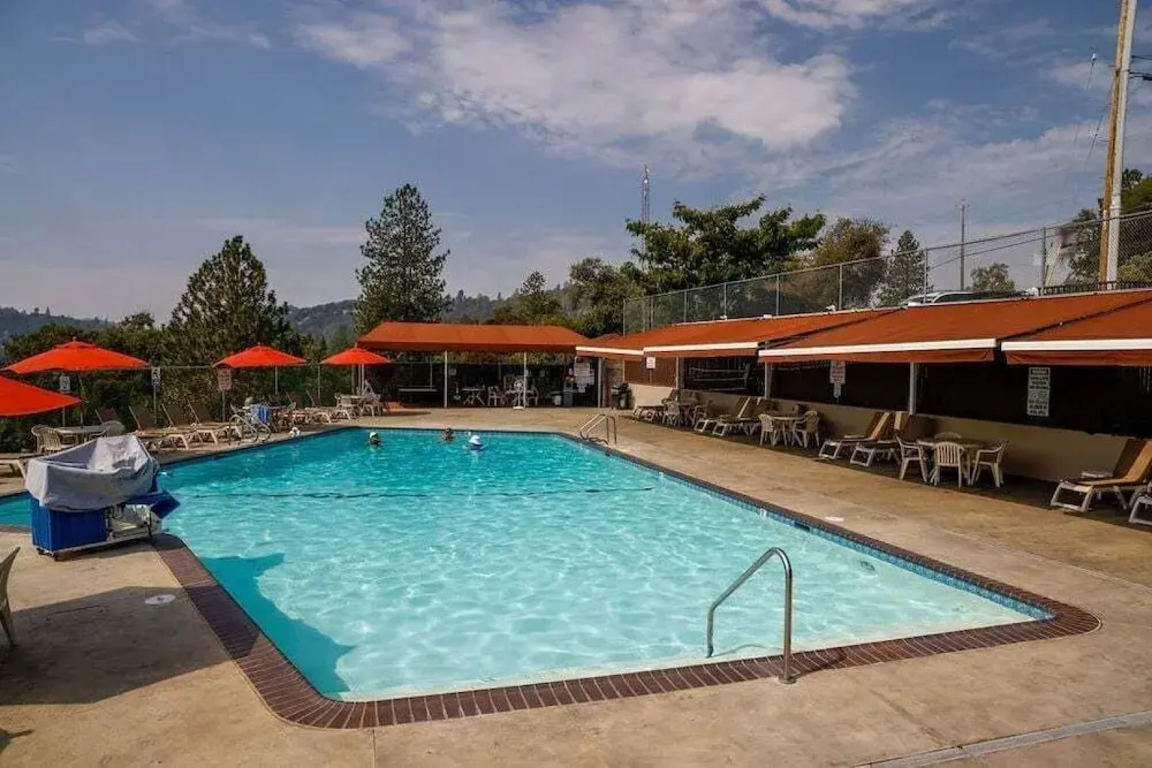 Casa Cassaretto - This Beautiful Lakefront Home is Only 50 yards from Marina Beach by Yosemite Region Resorts