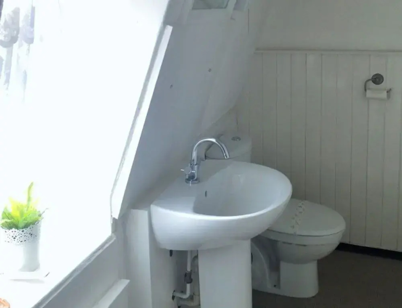 The Avenue Restaurant at The Victoria Inn