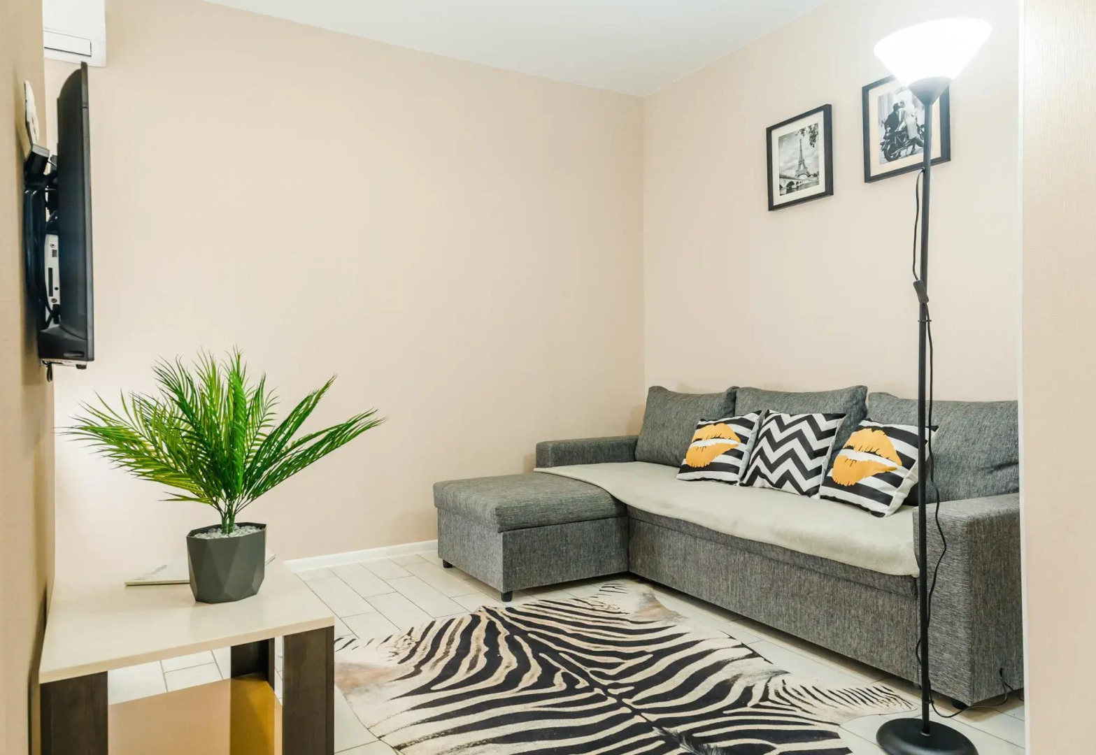 B-Flats (Би-Флэтс) на улице Ленина 9