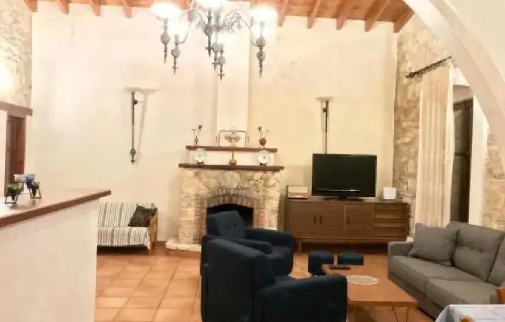 Guest House 2 Bedrooms 1 Bathroom Lofou