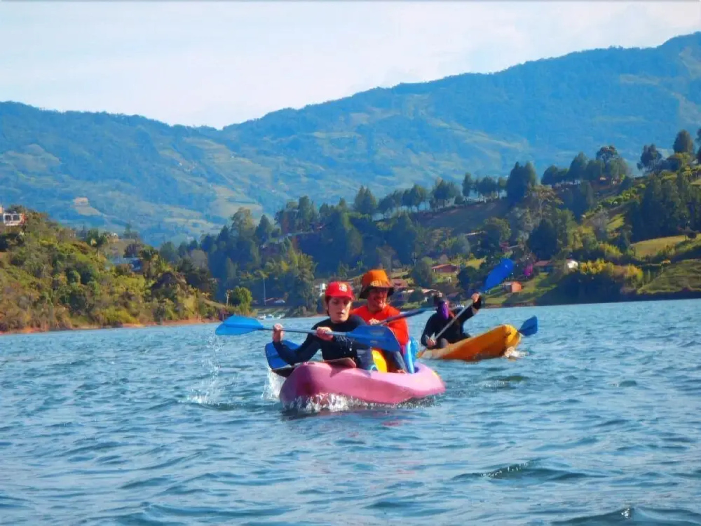 Casa Kayam Hostal y Residencia Artistica