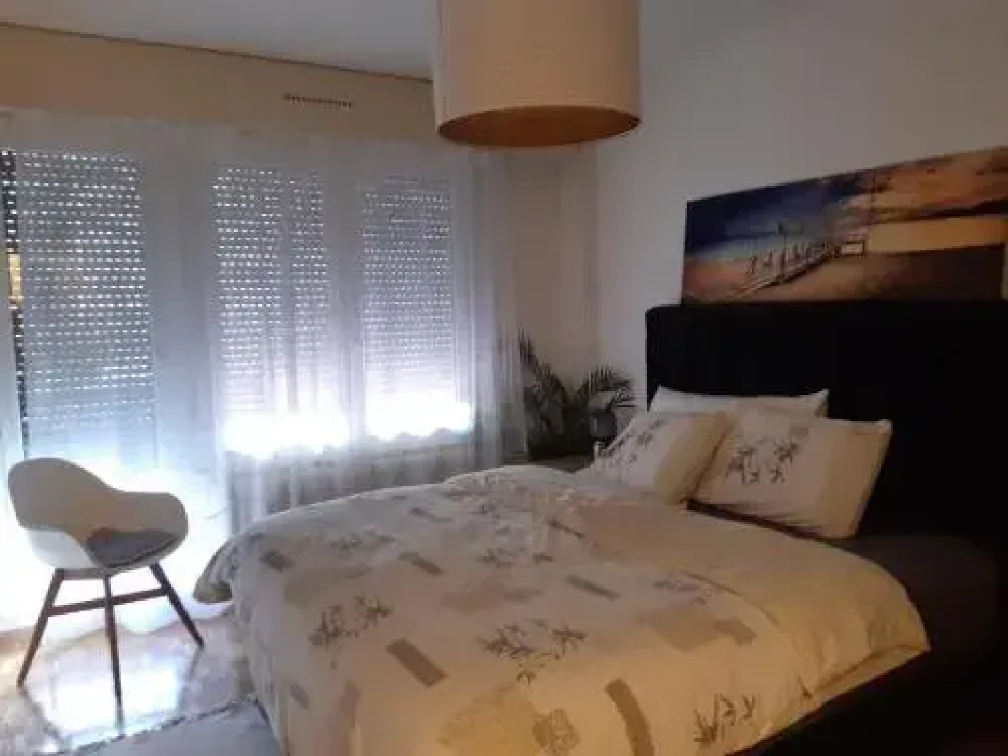 Lovely 2 bedroom flat 10 min from city Center