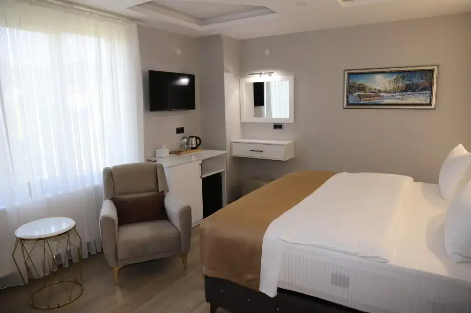 Beyaz Köşk Hotel & Cafe