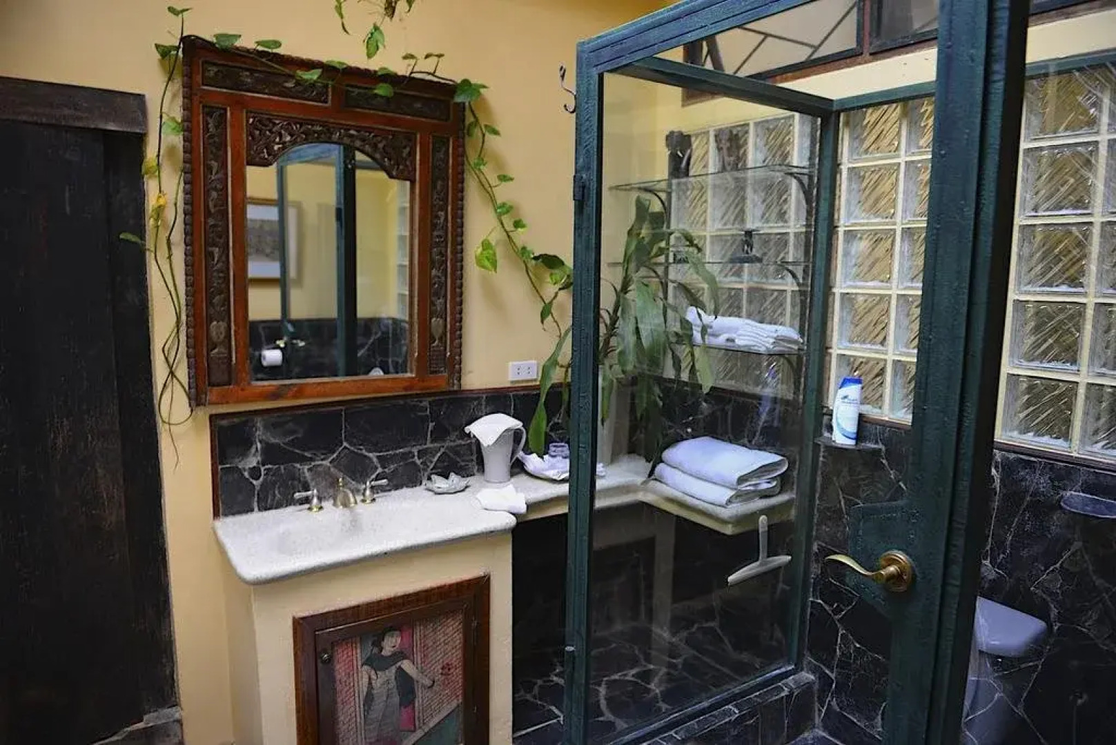 Away Chiang Kham Villa