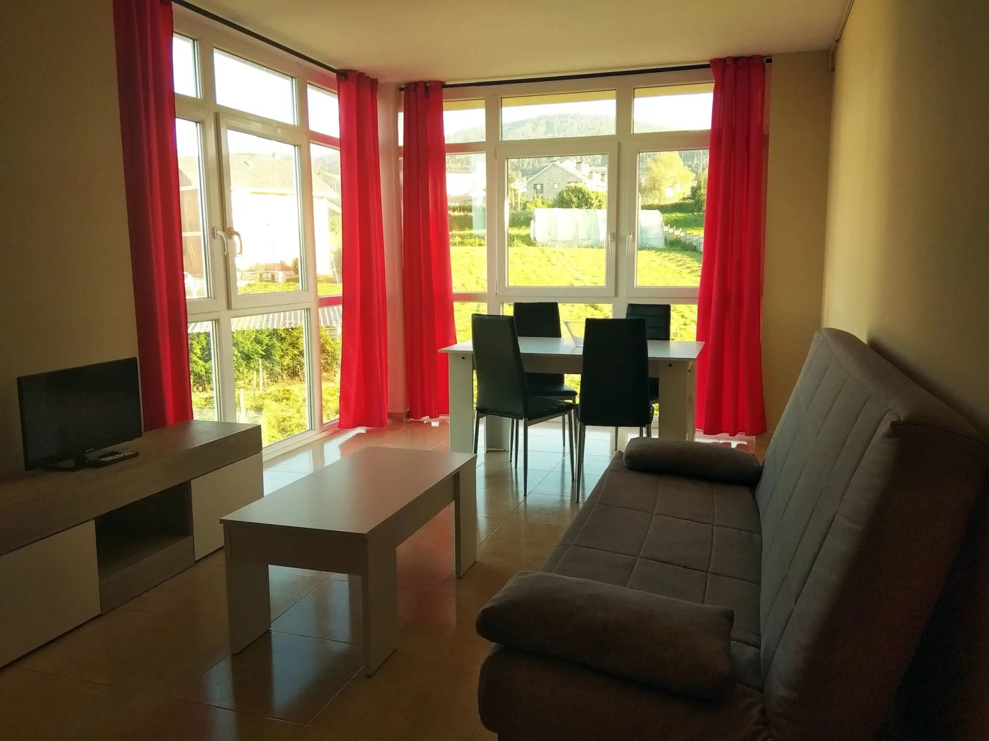 Apartamentos Barreiros 3000