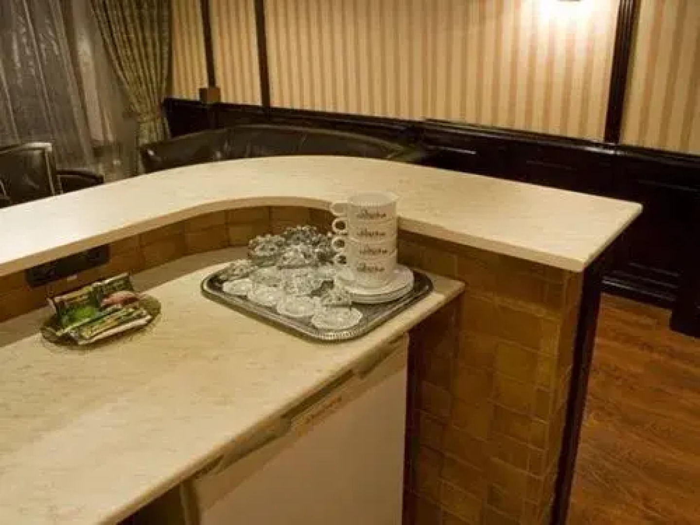 Атташе Отель