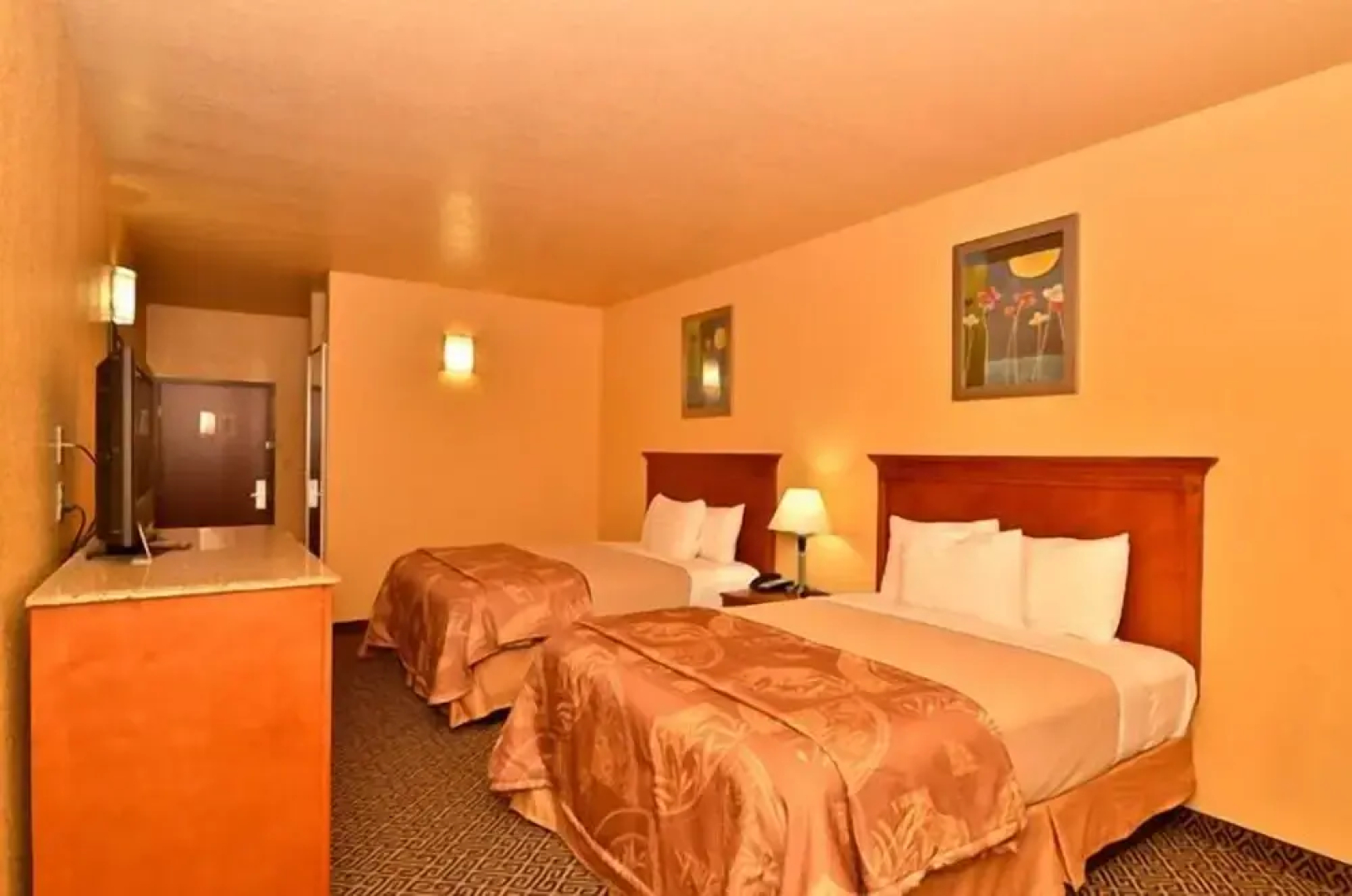 Hiway Inn Express Of Broken Bow
