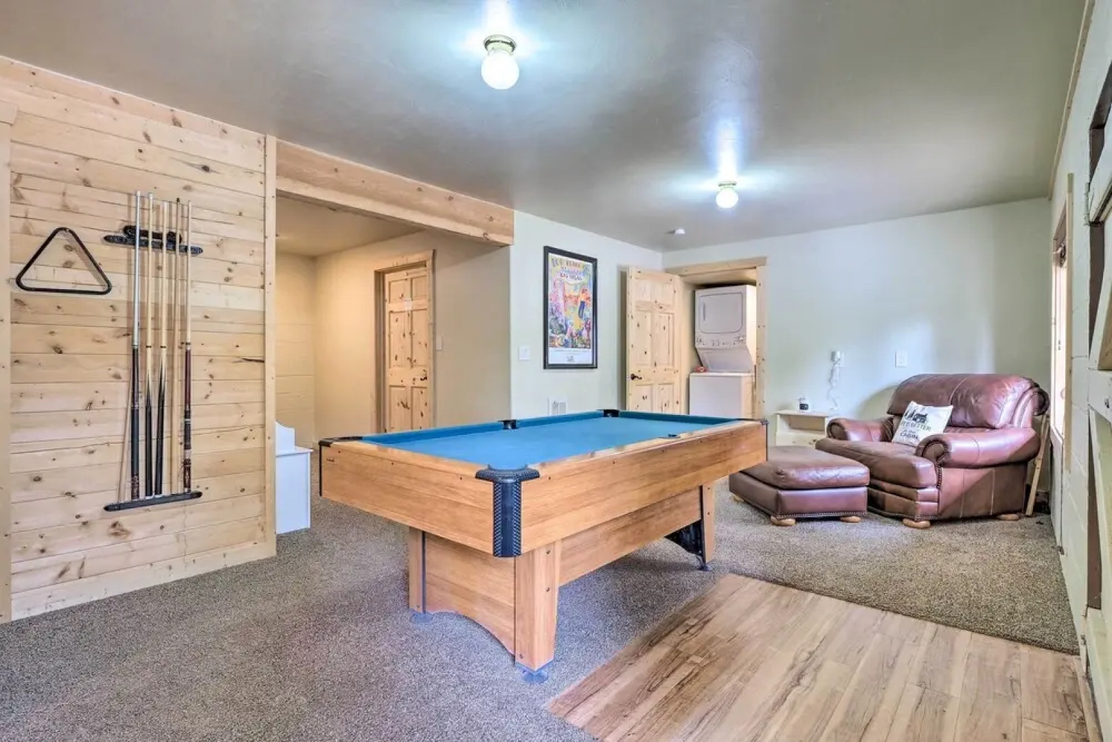 Pet-friendly Duck Creek Village Cabin w/ Fire Pit!