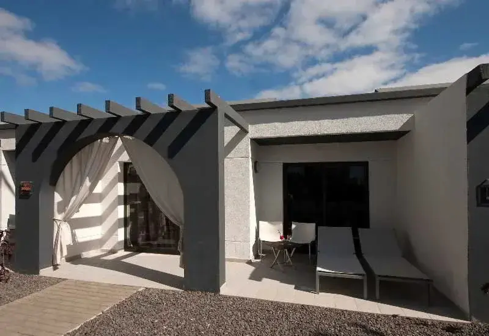 R2 Romantic Fantasia Suites Adults Only