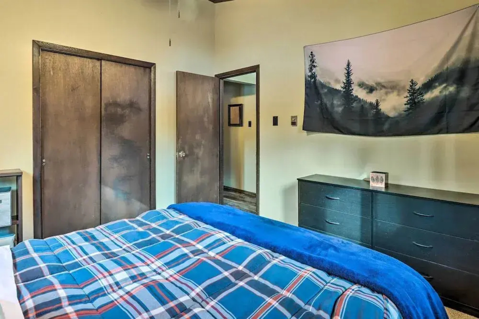 Charming Home w/ Wraparound Deck & Fireplaces